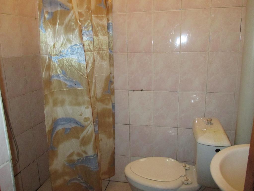 Otel Issyk-Kul Karakol Pokoj fotografie