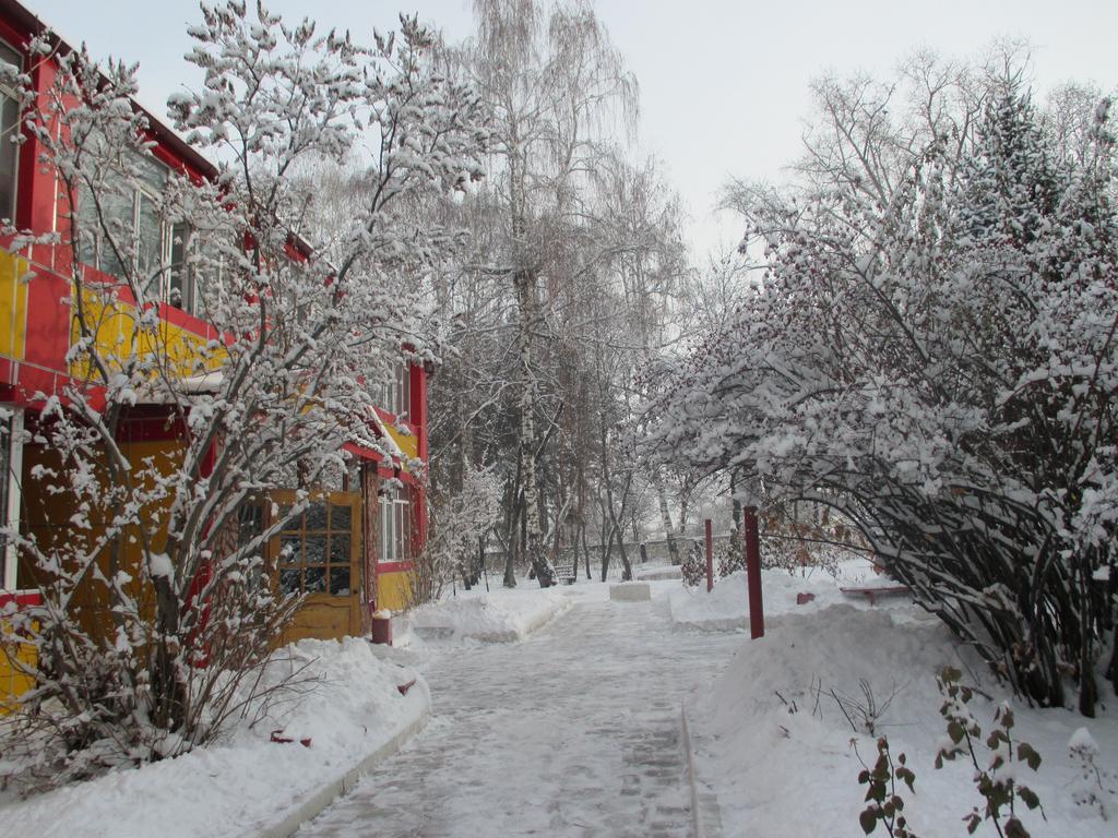 Otel Issyk-Kul Karakol Exteriér fotografie