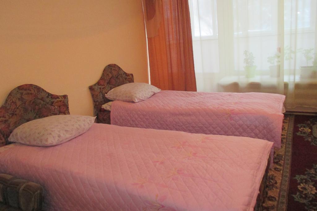 Otel Issyk-Kul Karakol Pokoj fotografie