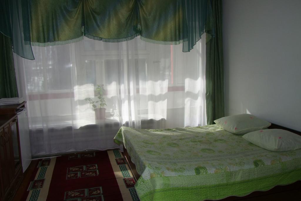 Otel Issyk-Kul Karakol Exteriér fotografie