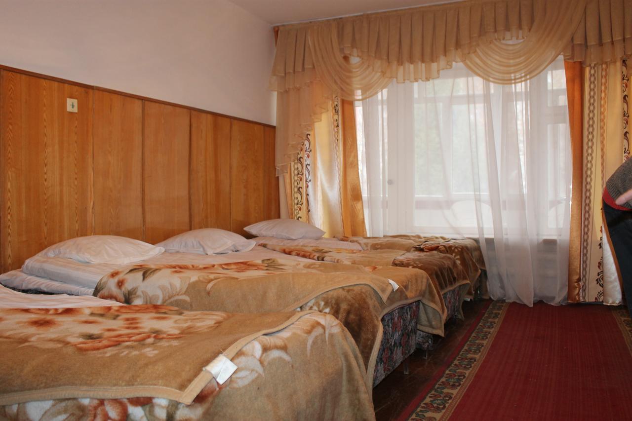 Otel Issyk-Kul Karakol Exteriér fotografie